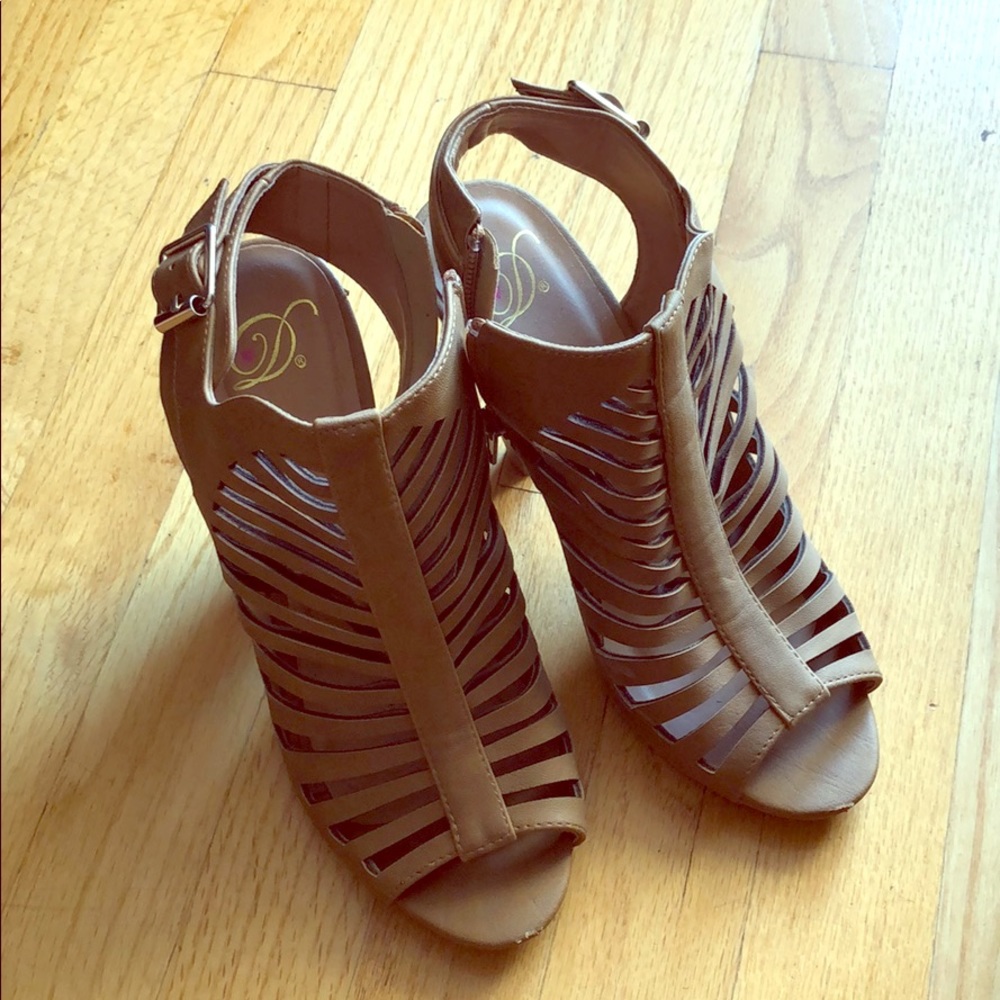 Cage strapped heels- in good condition